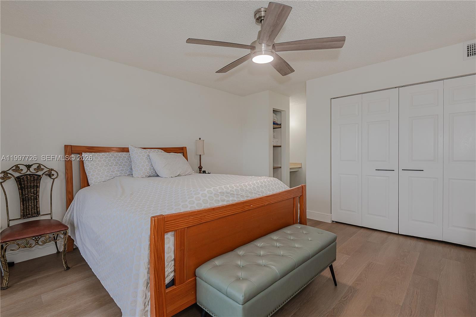 ARROWHEAD CONDO NO V - Residential