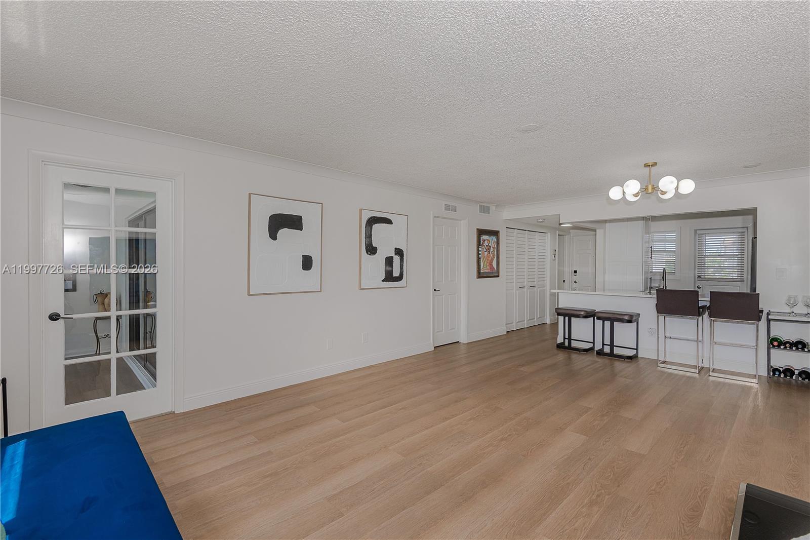 ARROWHEAD CONDO NO V - Residential