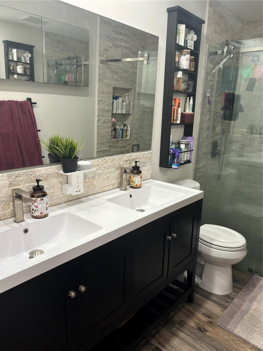 CORAL HEIGHTS A - Residential Lease