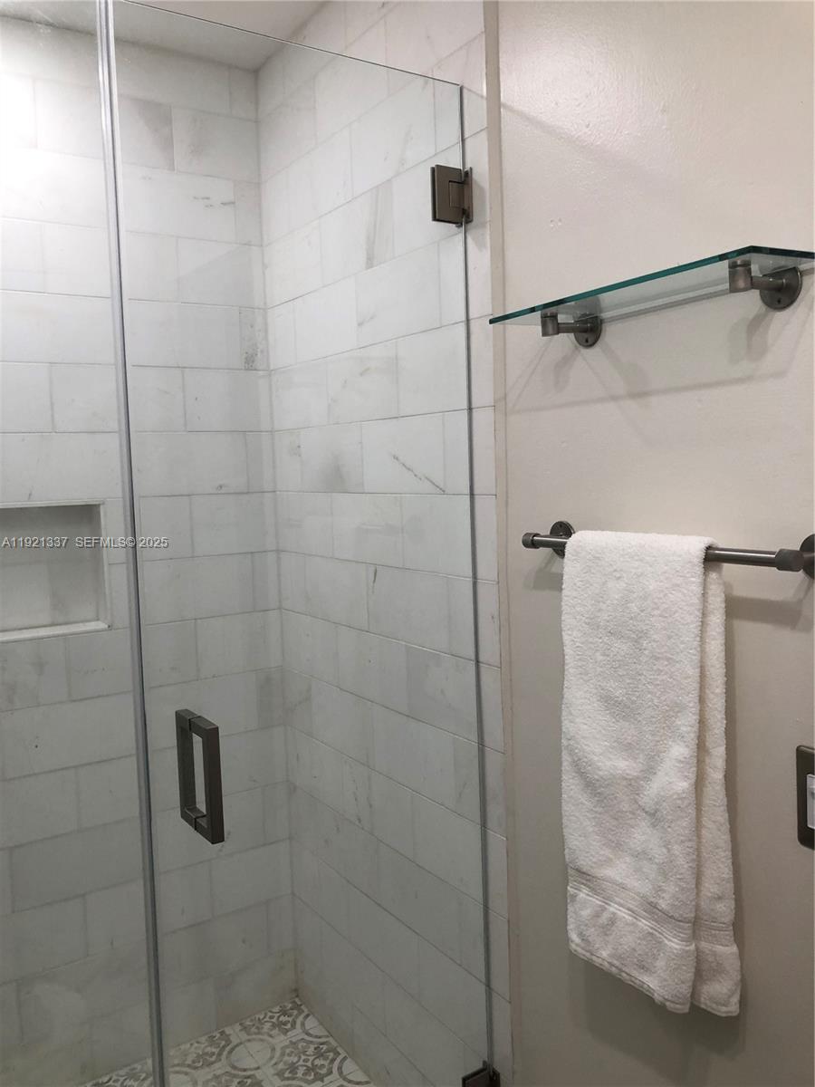 CORAL HEIGHTS A - Residential Lease