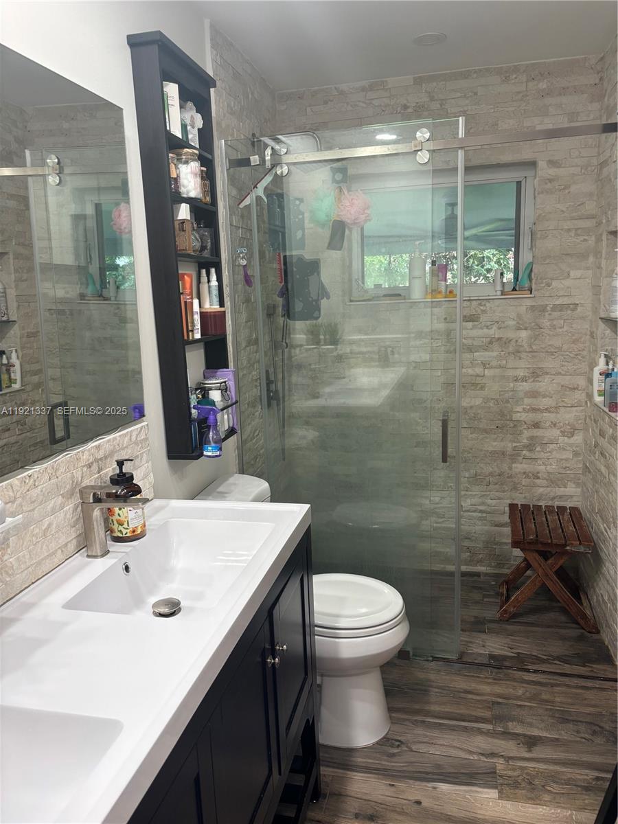 CORAL HEIGHTS A - Residential Lease