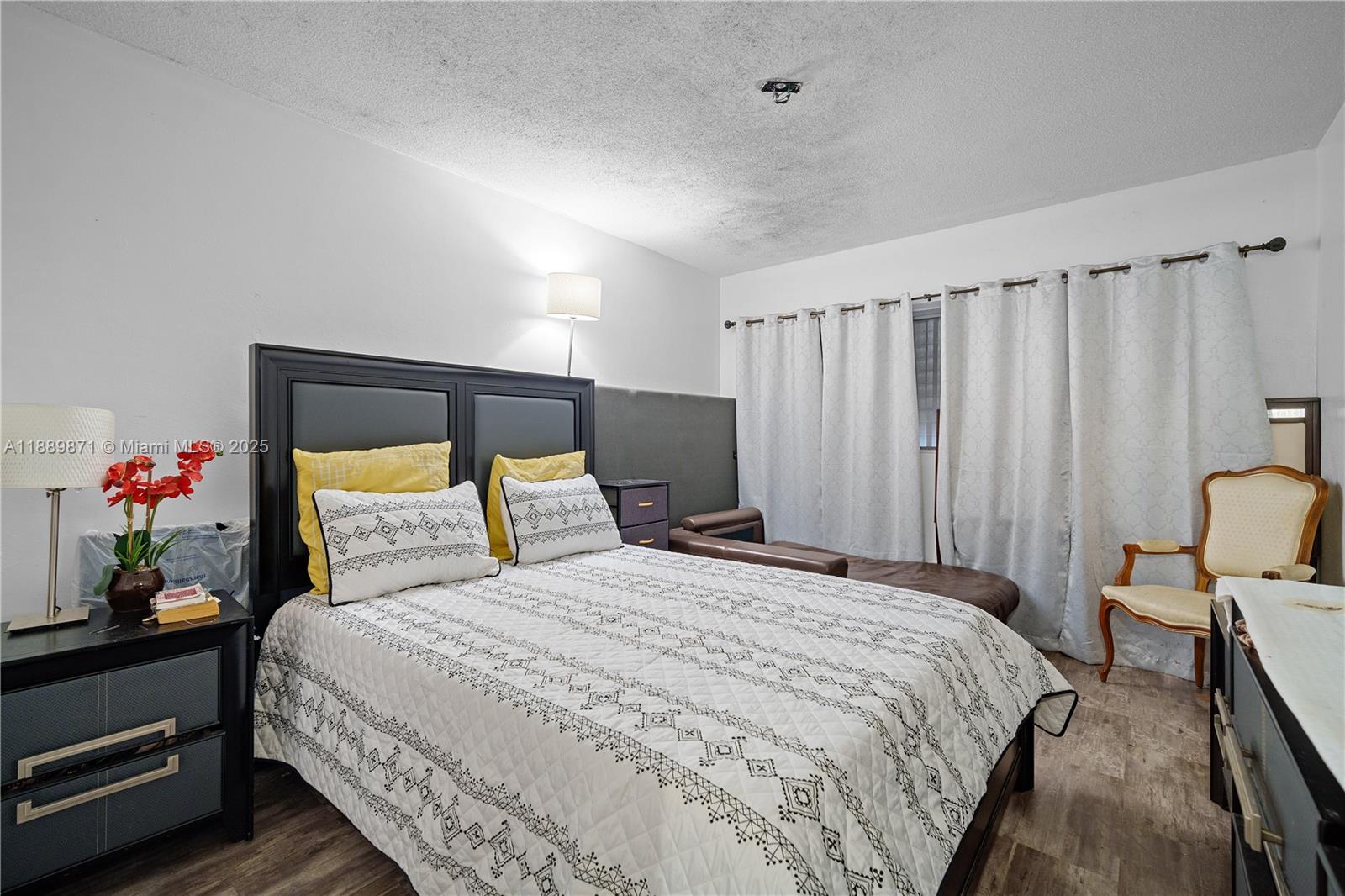 FLORIDIAN ARMS CONDO - Residential