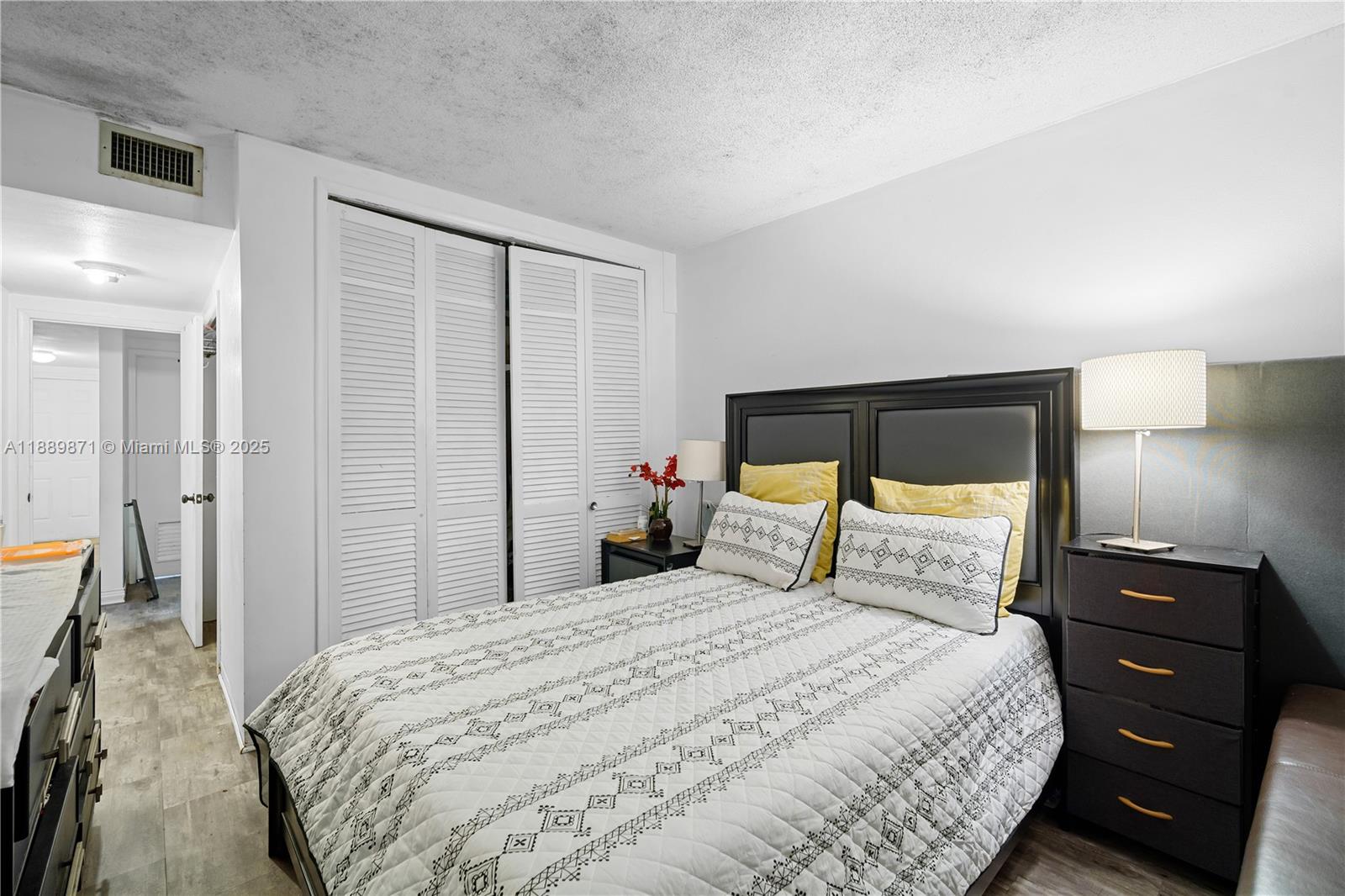 FLORIDIAN ARMS CONDO - Residential