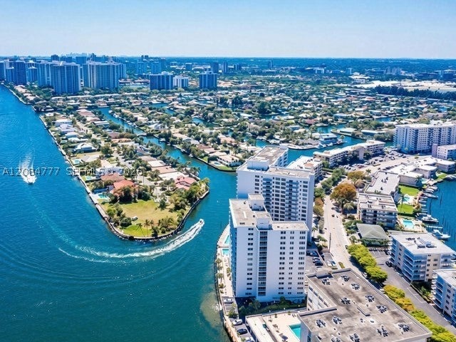 121 Golden Isles Dr G2
