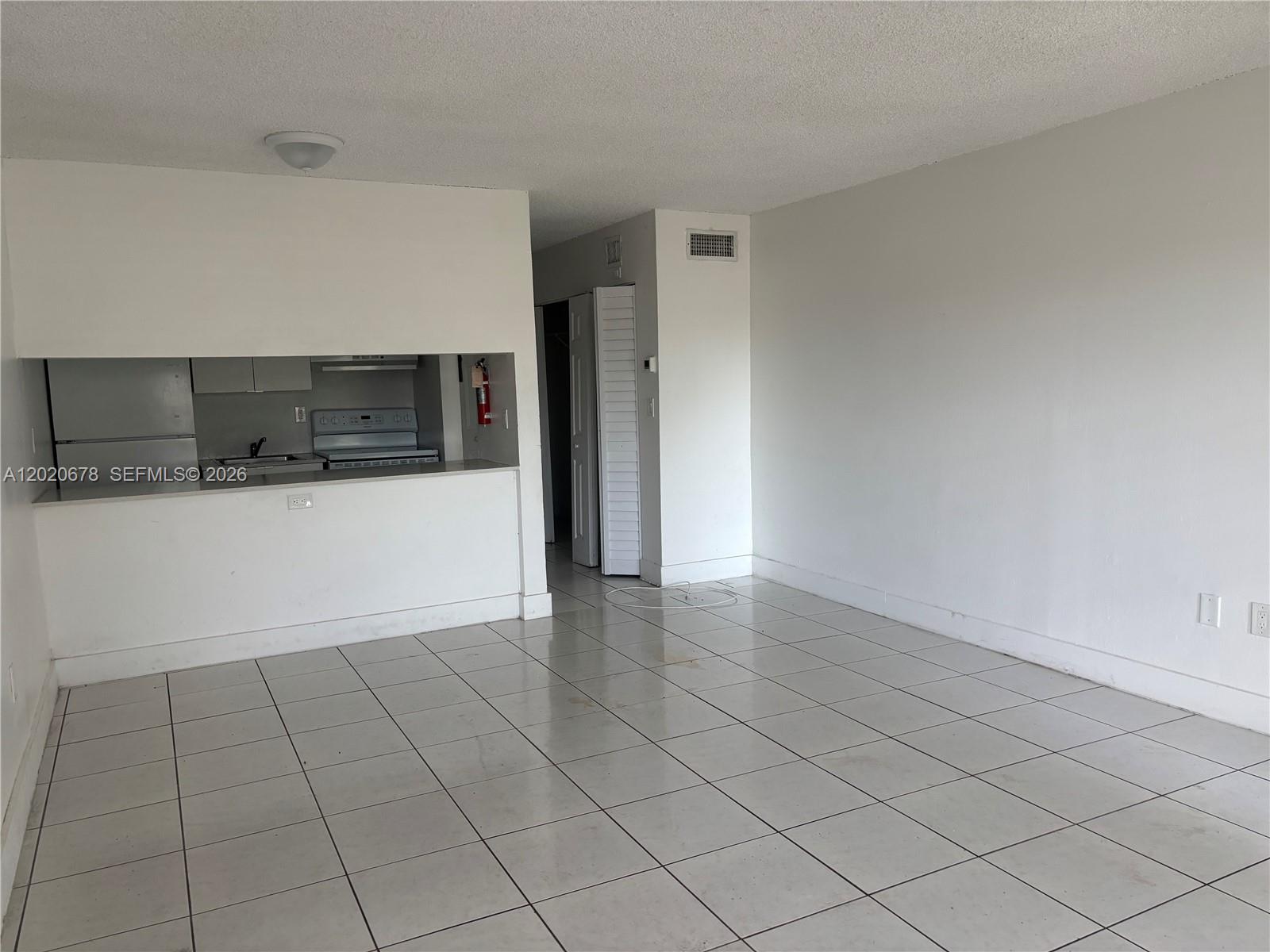 NEW WORLD CONDO APTS III - Residential