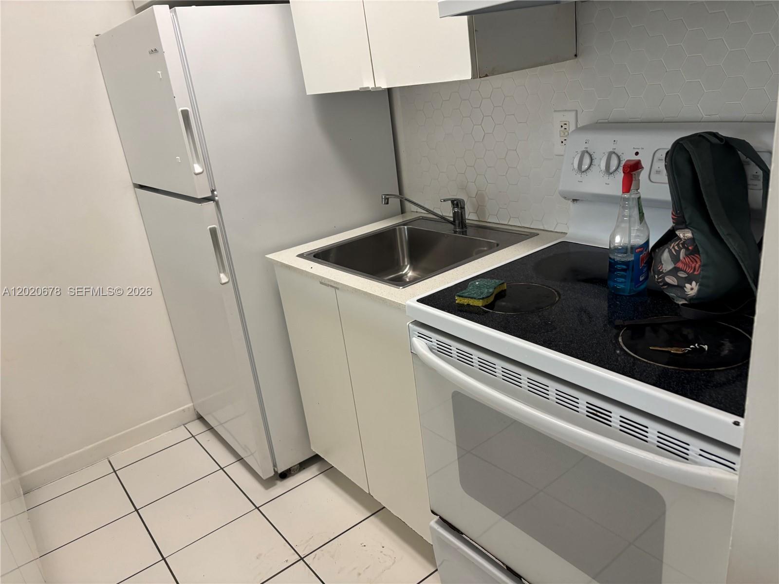 NEW WORLD CONDO APTS III - Residential