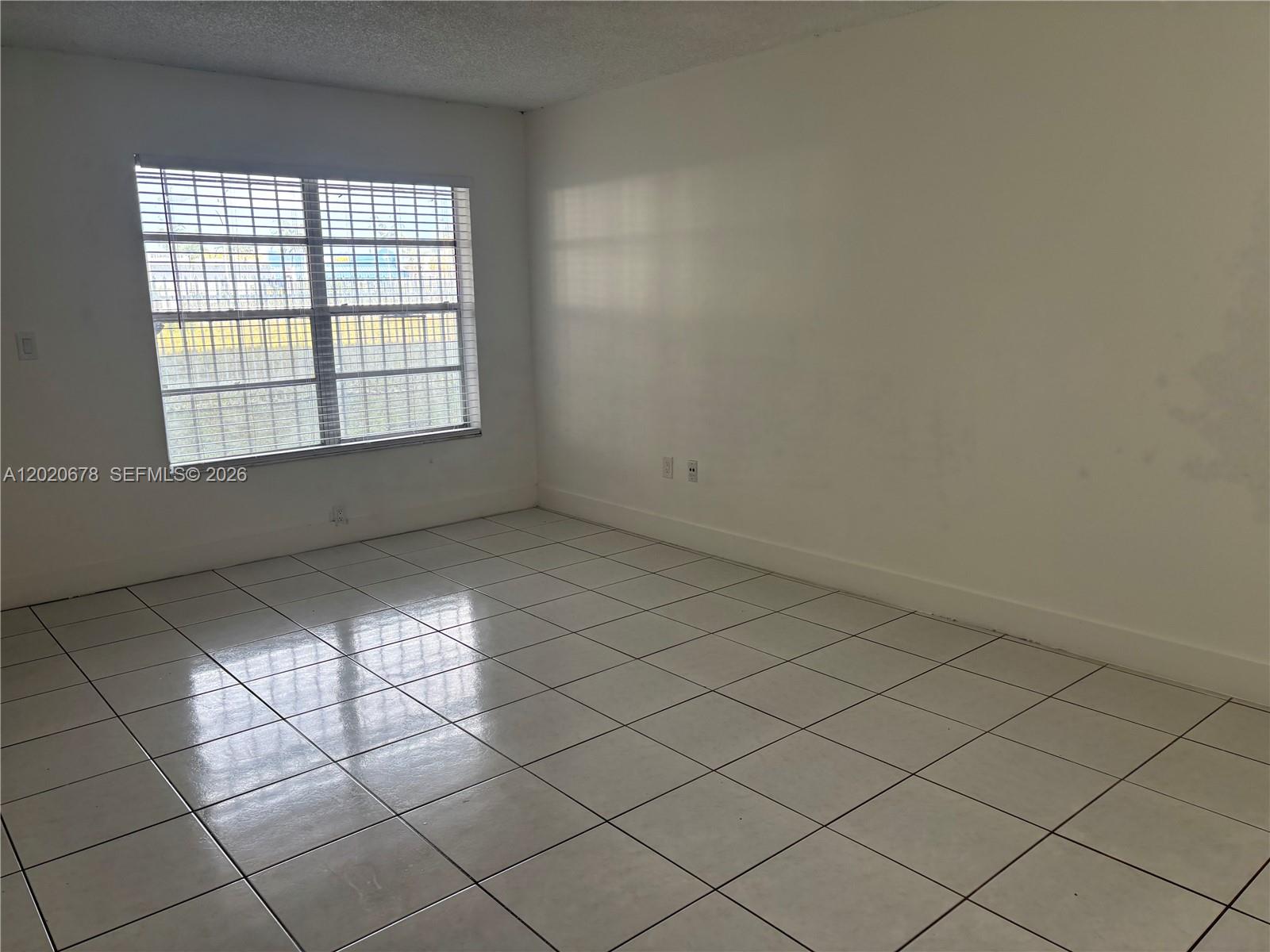 NEW WORLD CONDO APTS III - Residential