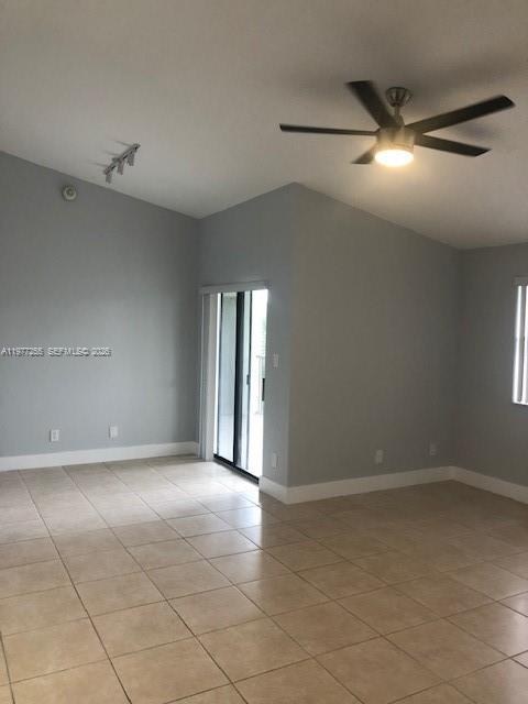 HOLLYWOOD PARC CONDO - Residential