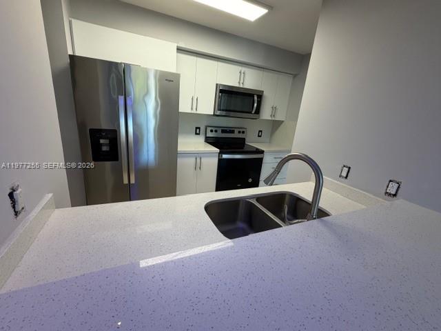 HOLLYWOOD PARC CONDO - Residential