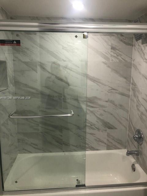 HOLLYWOOD PARC CONDO - Residential