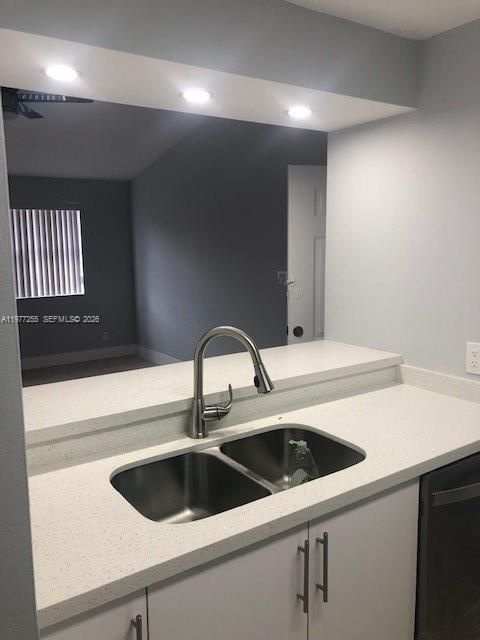 Tiny photo for 550 S Park Rd #32-8, Hollywood, FL 33021 (MLS # A11977255)