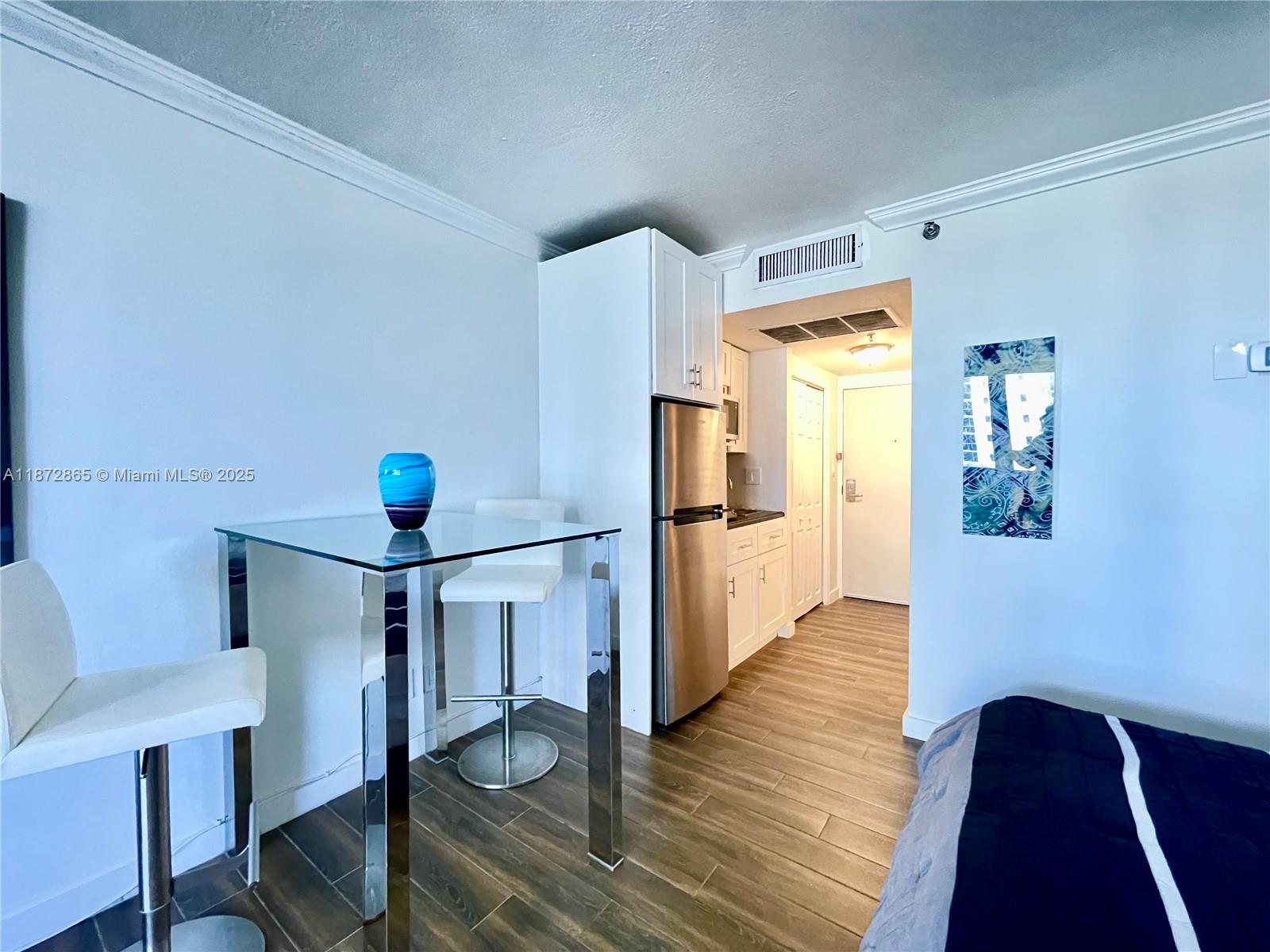 THE AVENTURA BEACH CLUB C - Residential