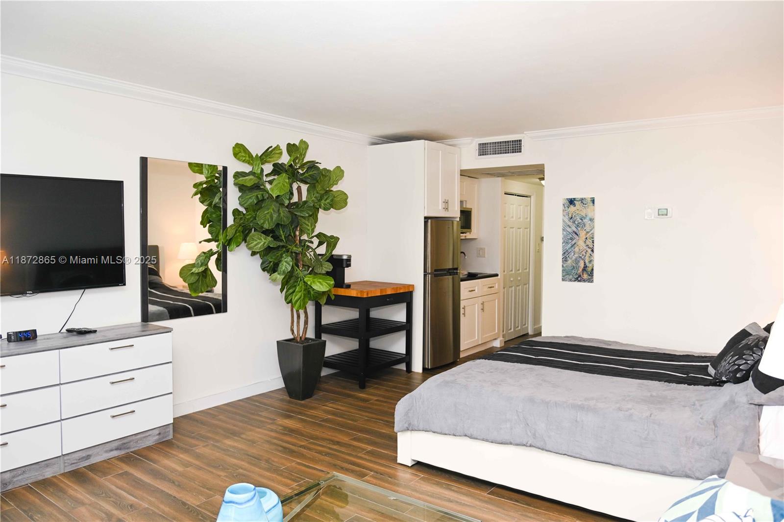 THE AVENTURA BEACH CLUB C - Residential