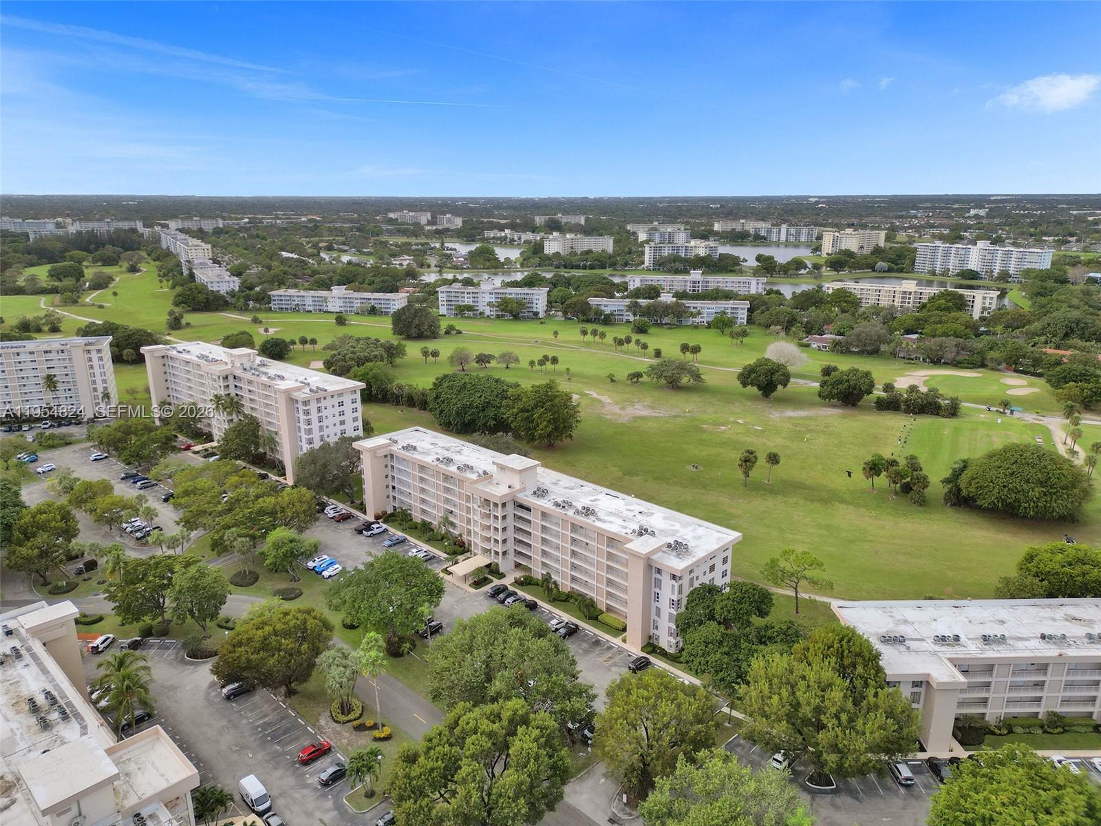 NO 14 PALM-AIRE COUNTRY C - Residential