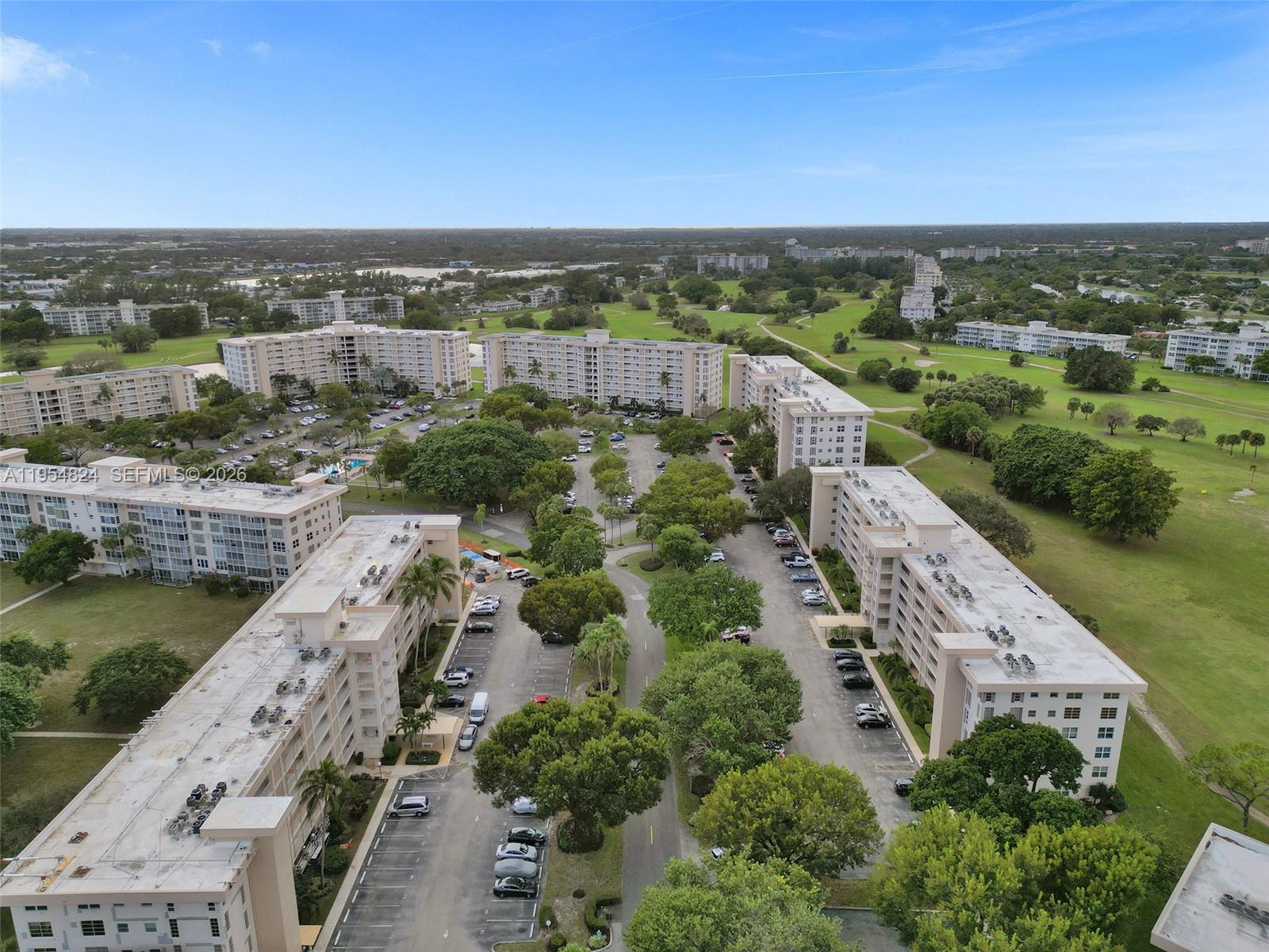 NO 14 PALM-AIRE COUNTRY C - Residential