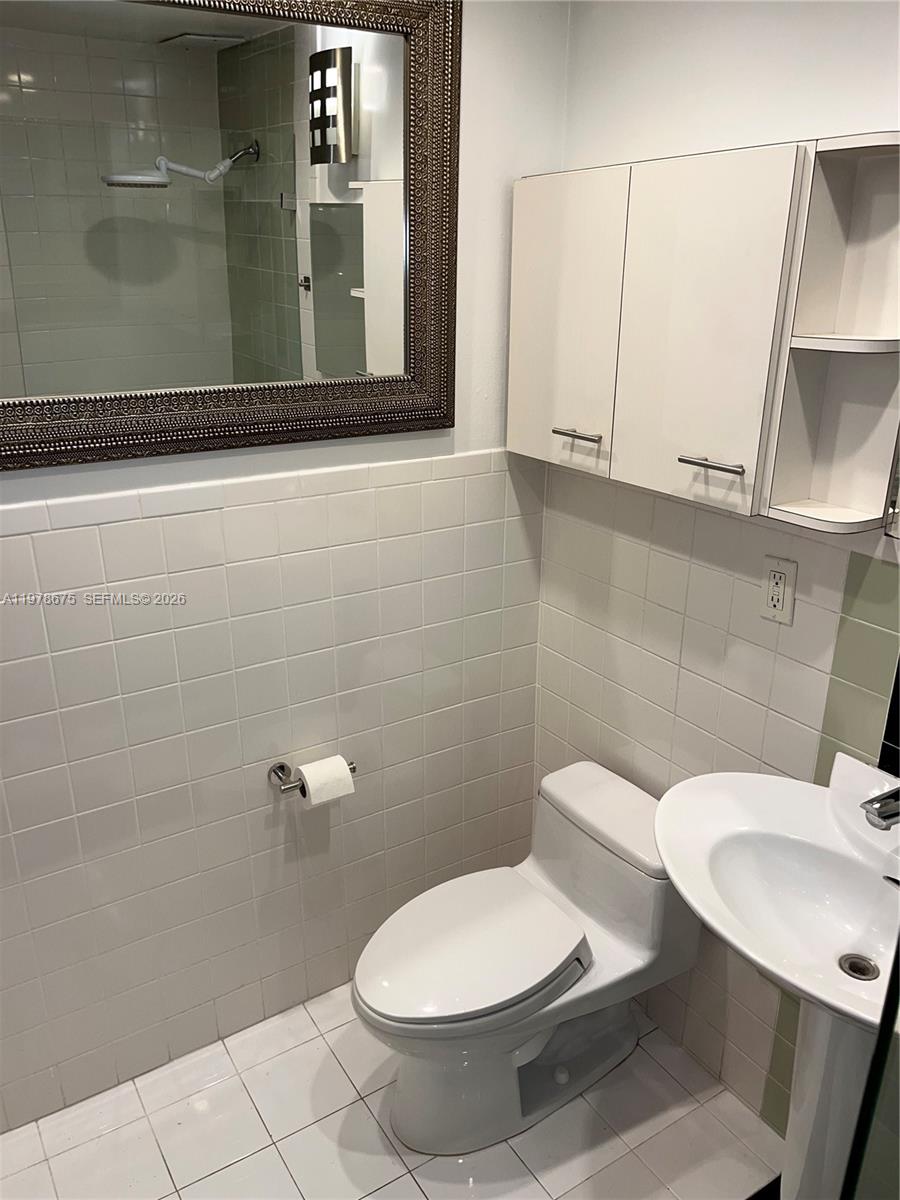 CLIPPER CONDO NO 1 - Residential