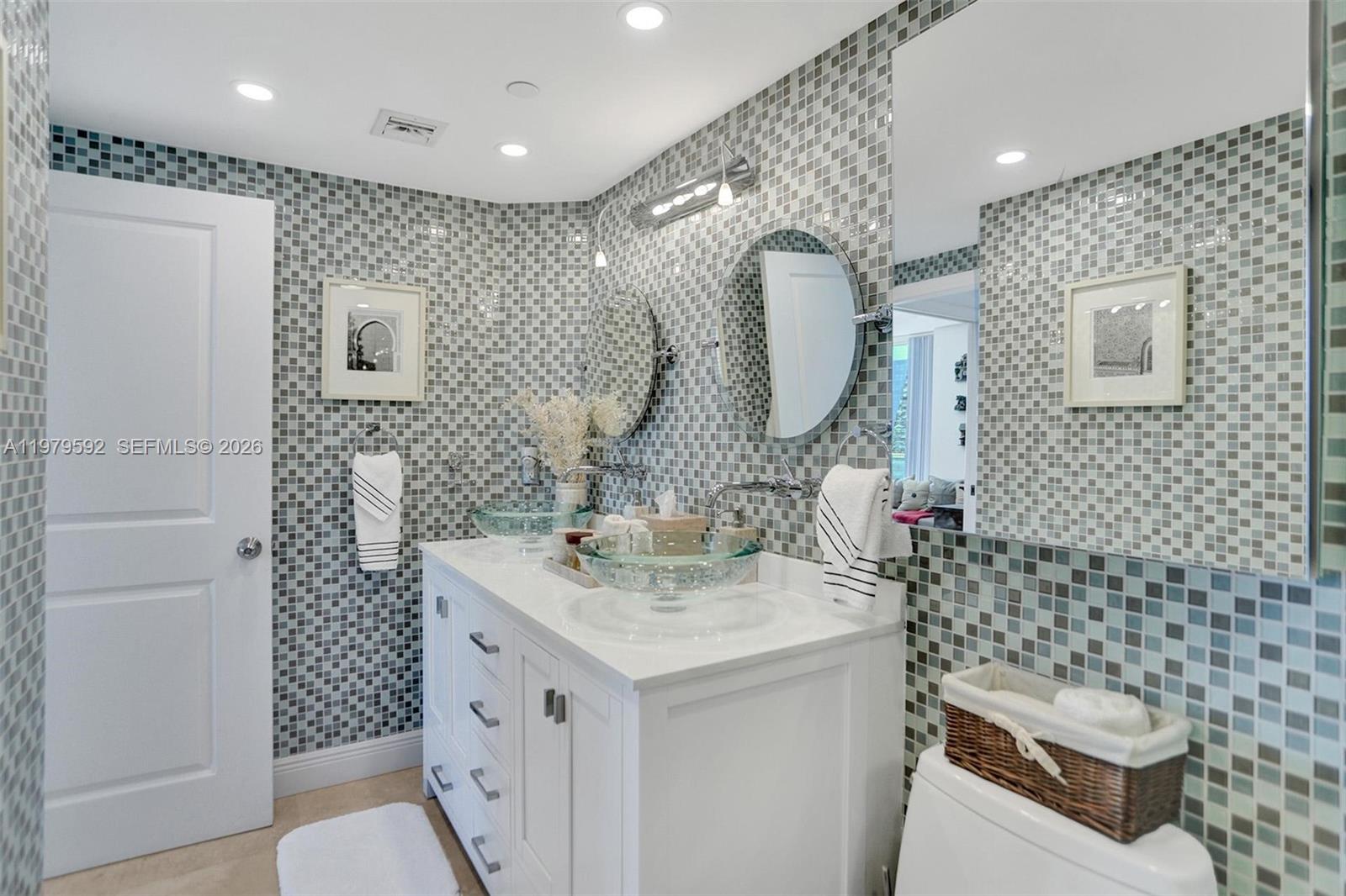 VUE AT BRICKELL CONDO - Residential Lease