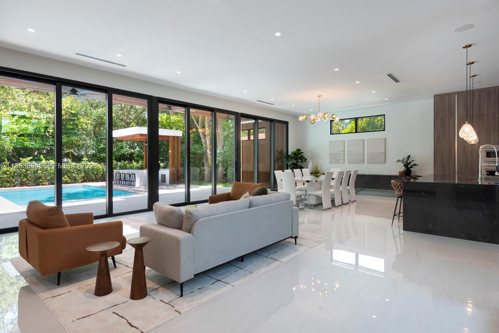 AMD PL GOLDEN GATE PK - Residential