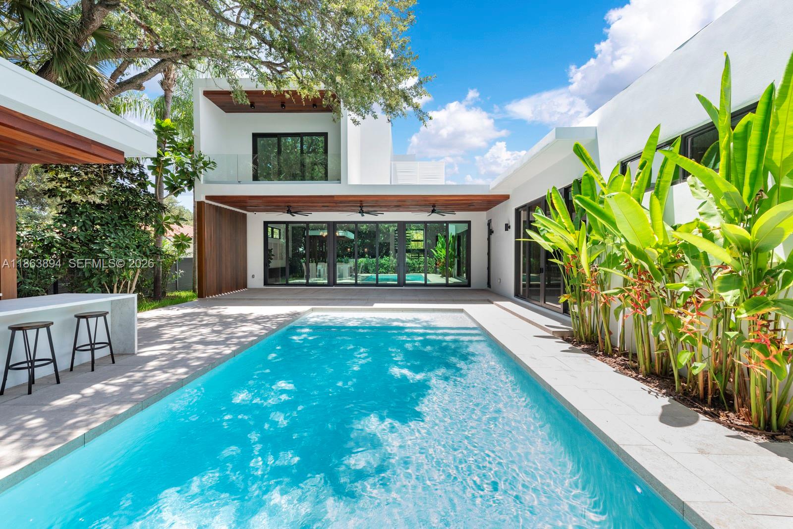 AMD PL GOLDEN GATE PK - Residential