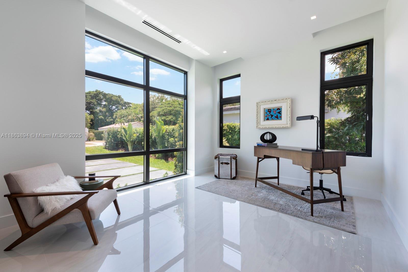 AMD PL GOLDEN GATE PK - Residential