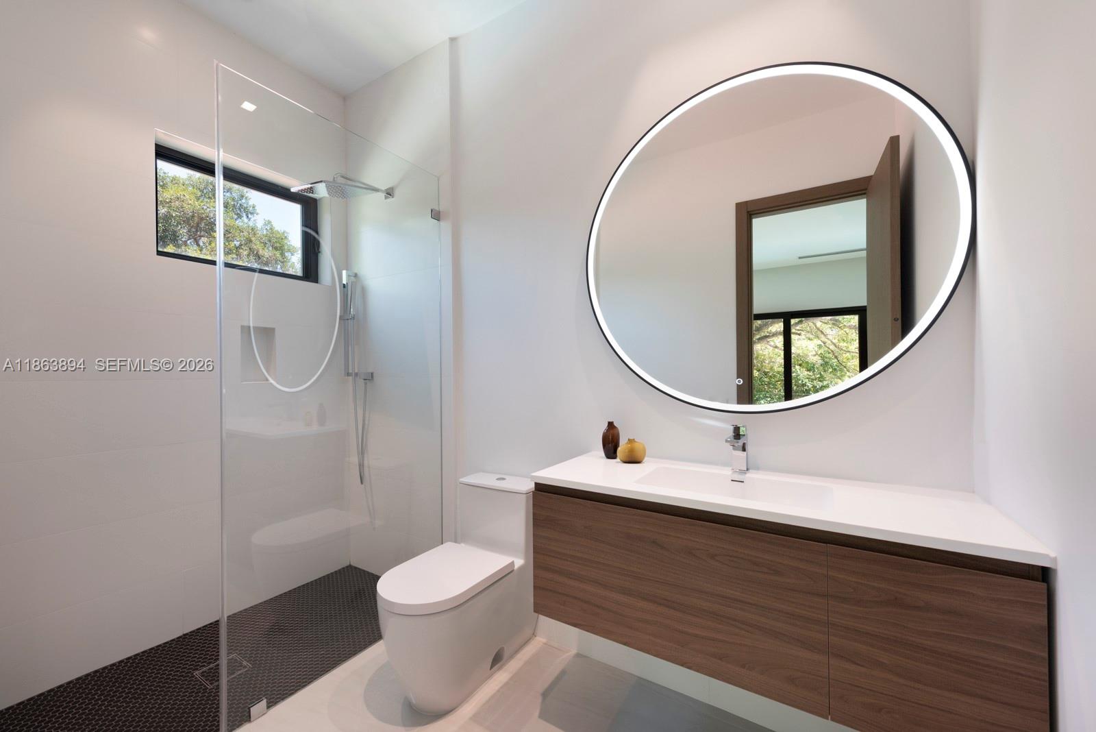 AMD PL GOLDEN GATE PK - Residential