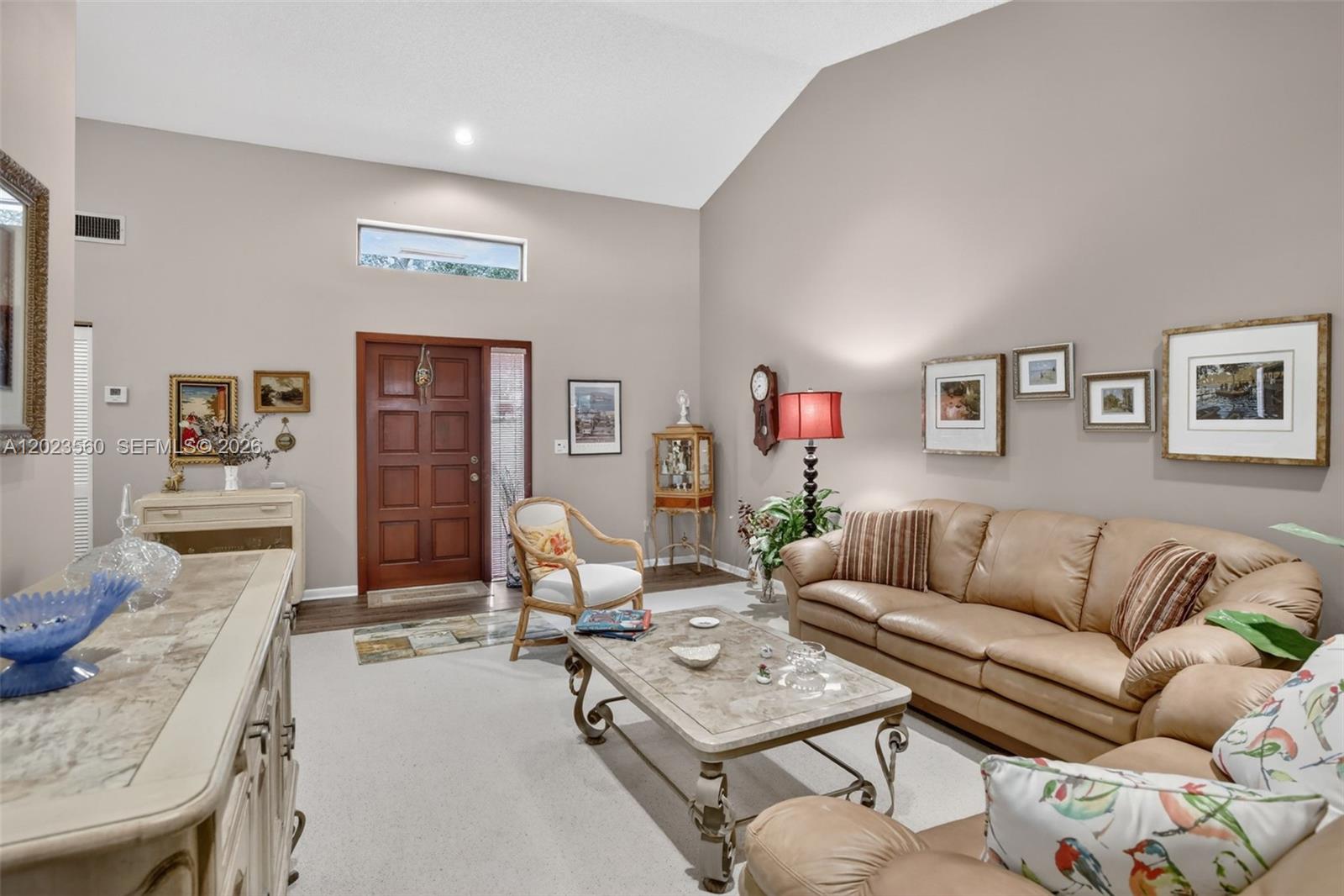 CHELSEA III - Residential