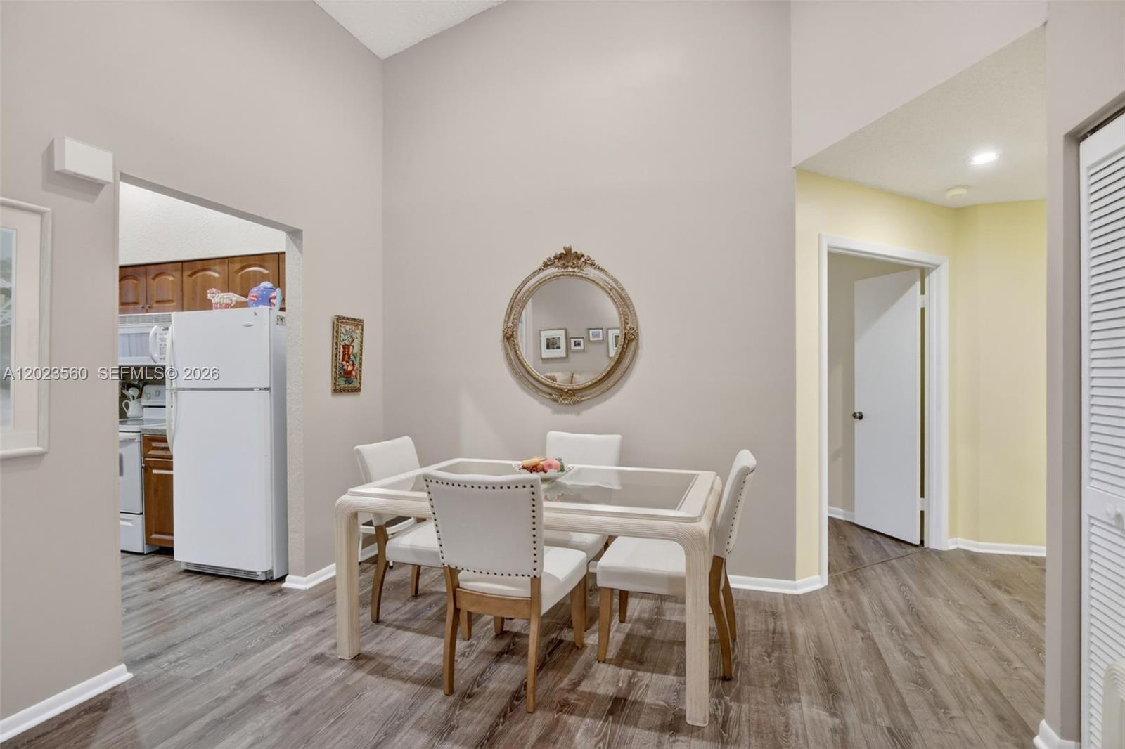 CHELSEA III - Residential