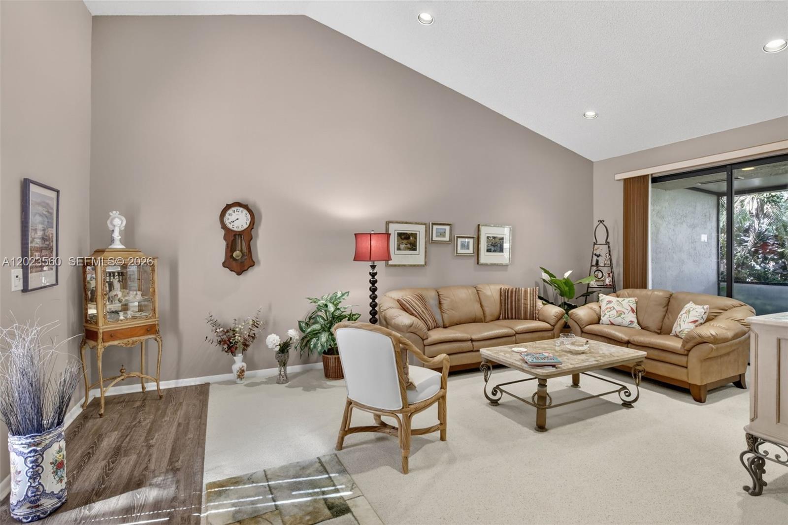 CHELSEA III - Residential