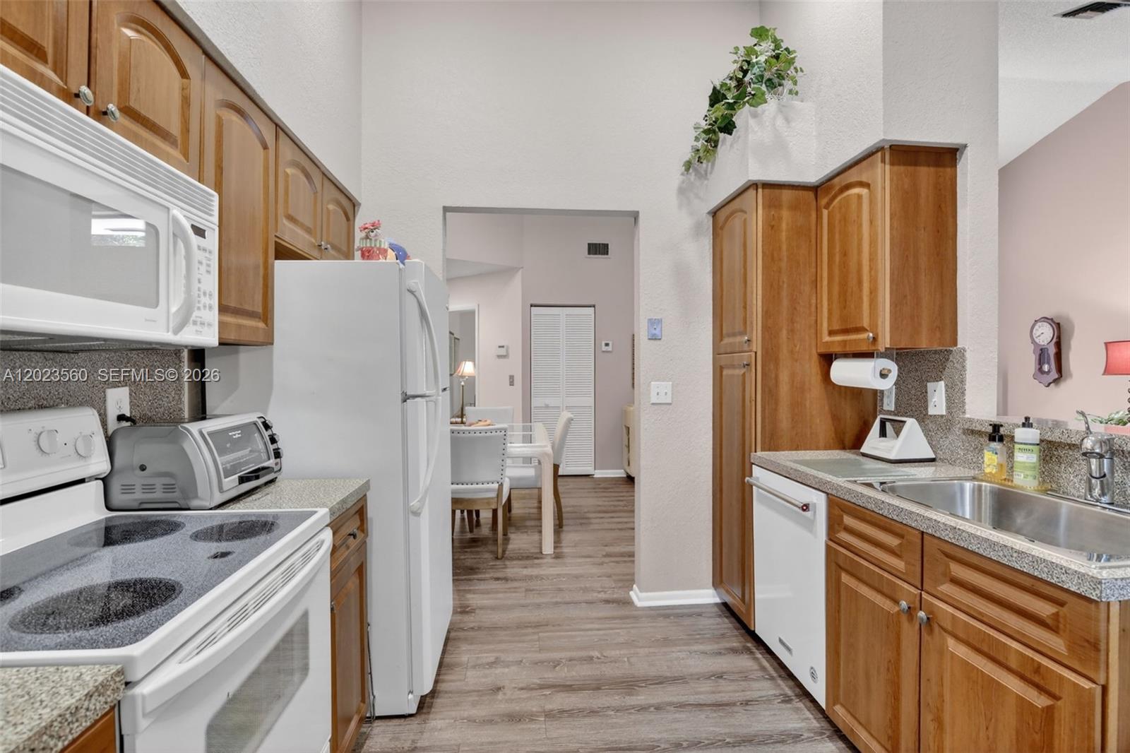 CHELSEA III - Residential