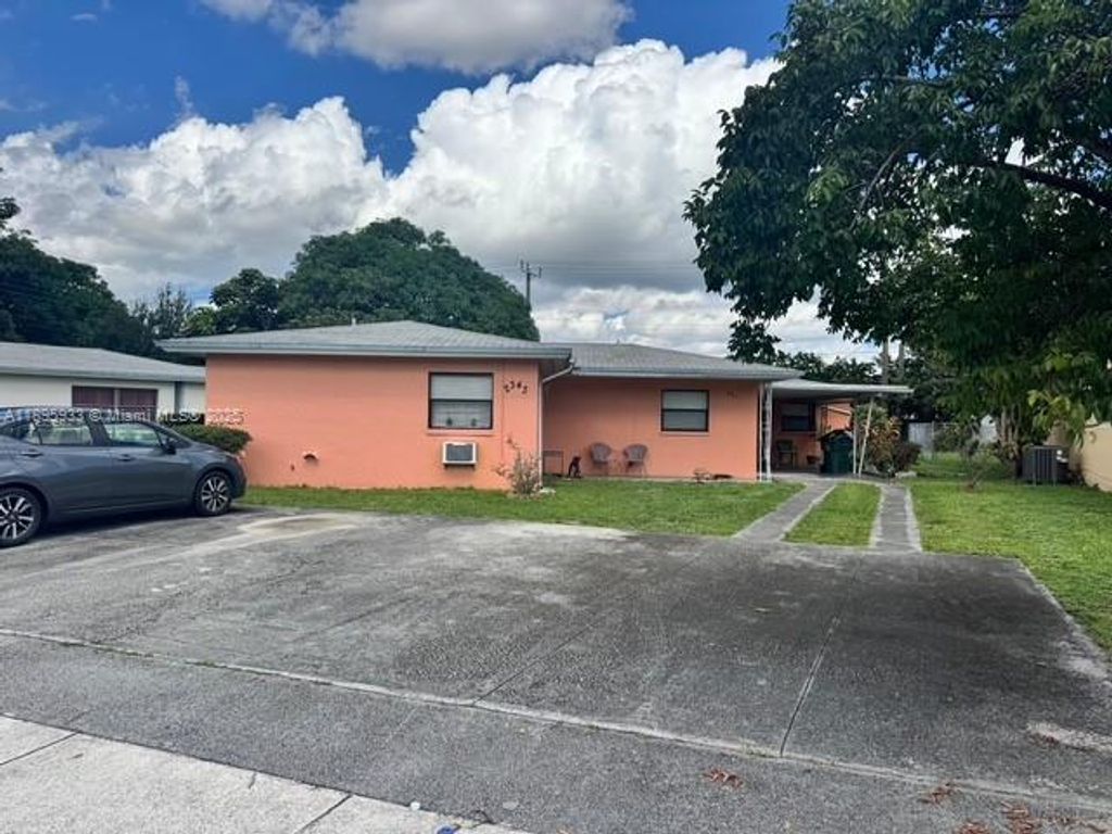 Photo of 2343 NW 28th St #1-2, Oakland Park, FL 33311 (MLS # A11895933)
