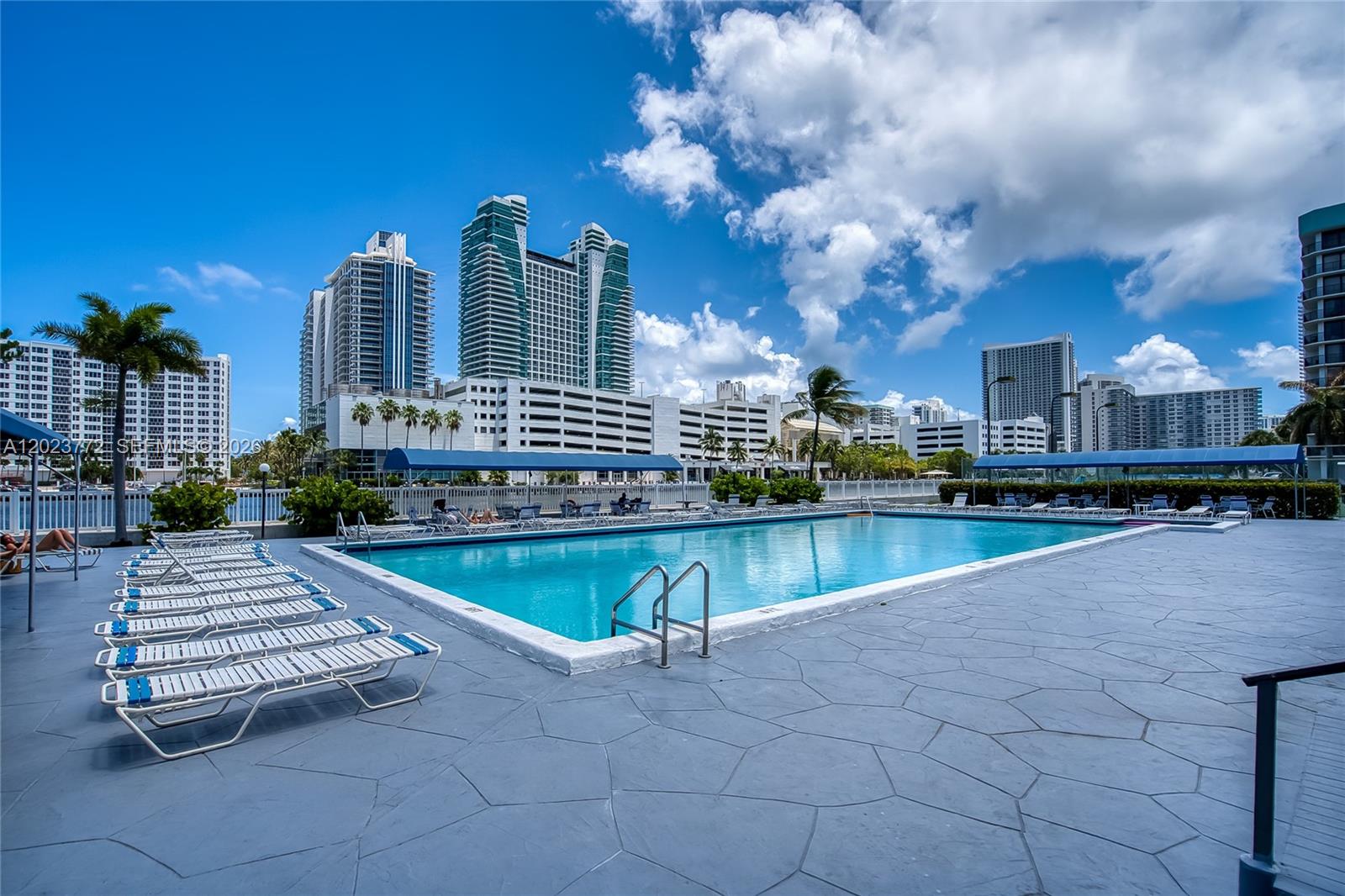 TOWERS OF OCEANVIEW SOUTH - Residential