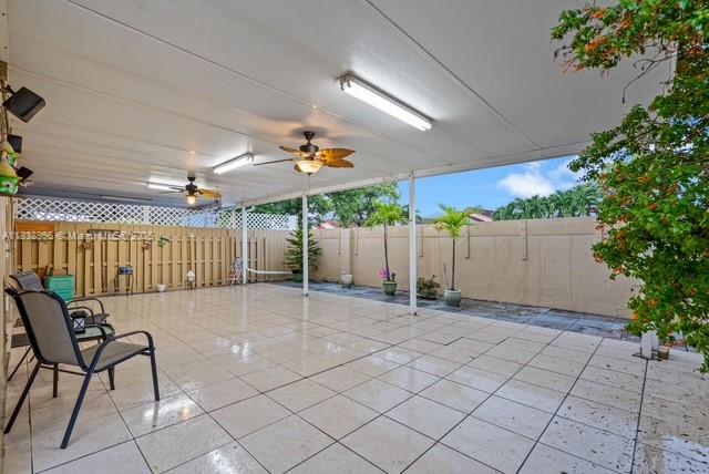 WEST PALM GARDENS VILLAS - Residential