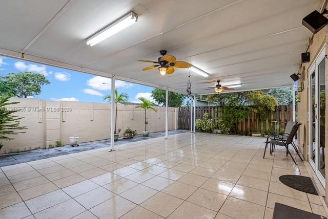 WEST PALM GARDENS VILLAS - Residential