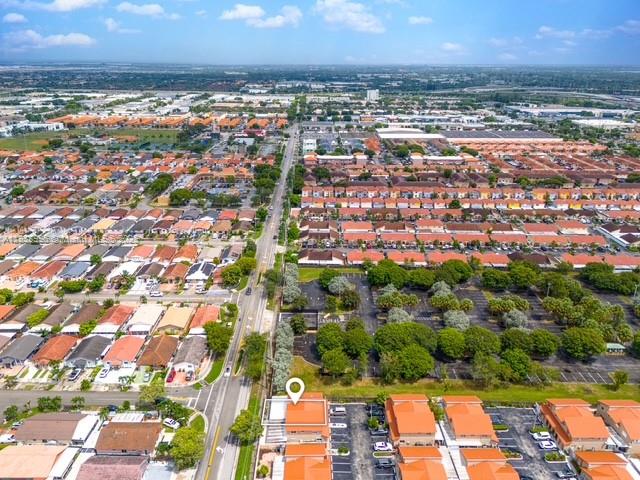 WEST PALM GARDENS VILLAS - Residential