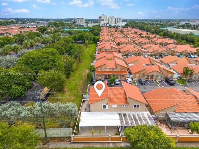 WEST PALM GARDENS VILLAS - Residential