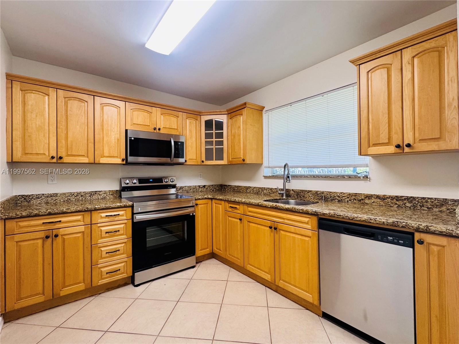 BOULEVARD HEIGHTS SEC NIN - Residential Lease