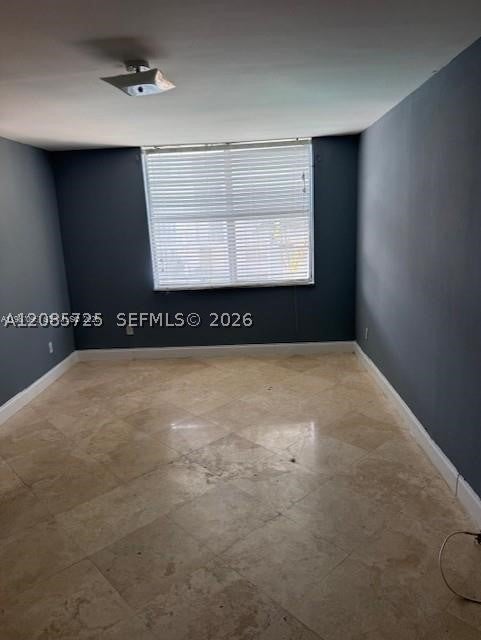 488 NW 165th St Rd B-408