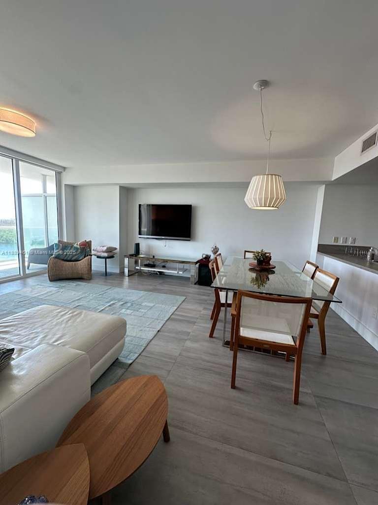 400 SUNNY ISLES CONDO EAS - Residential Lease