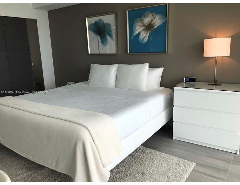 400 SUNNY ISLES CONDO EAS - Residential Lease
