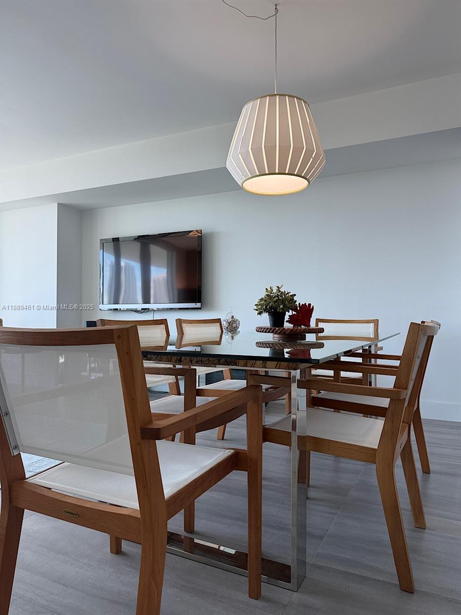400 Sunny Isles Blvd 1616