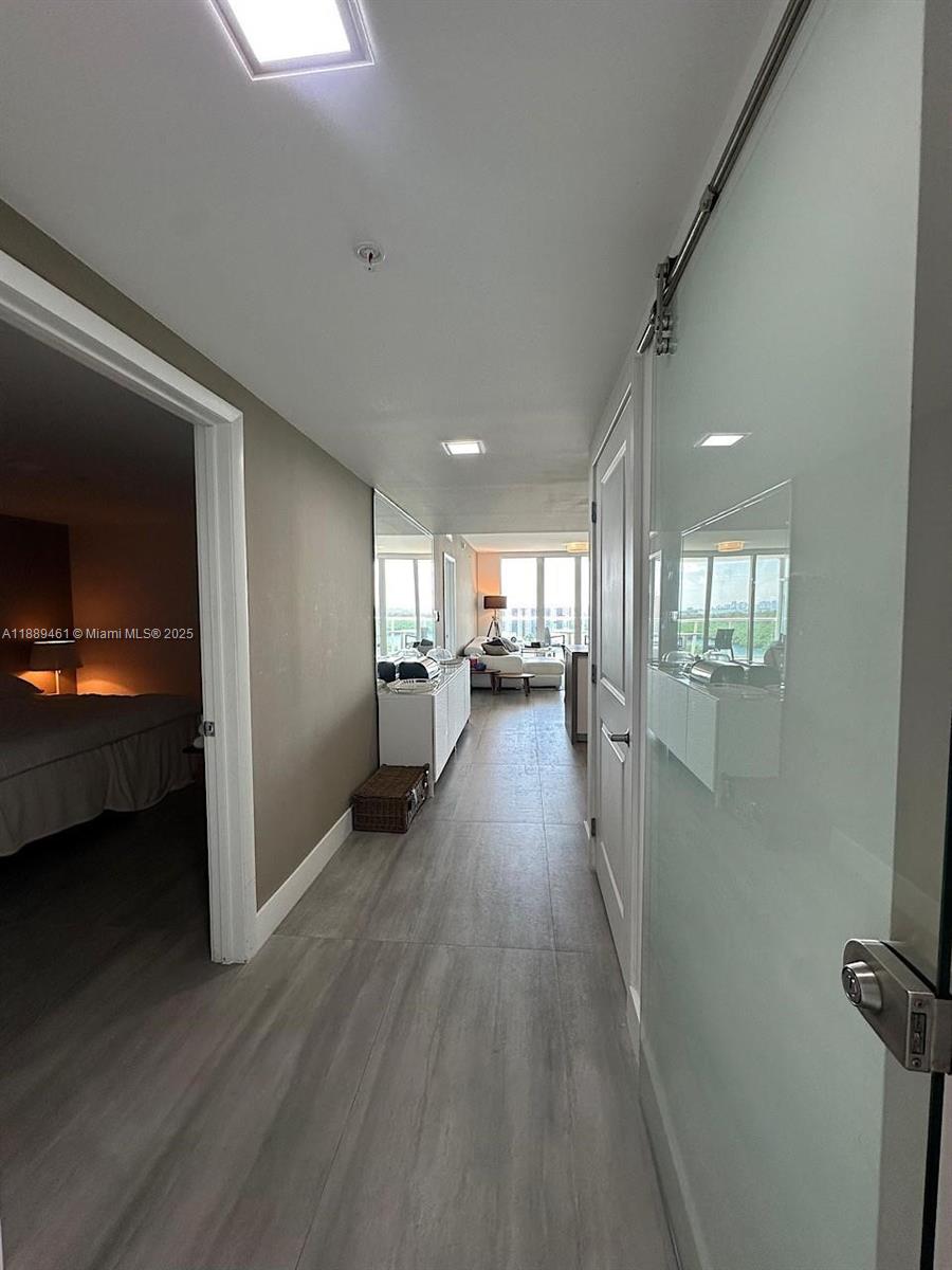 400 SUNNY ISLES CONDO EAS - Residential Lease