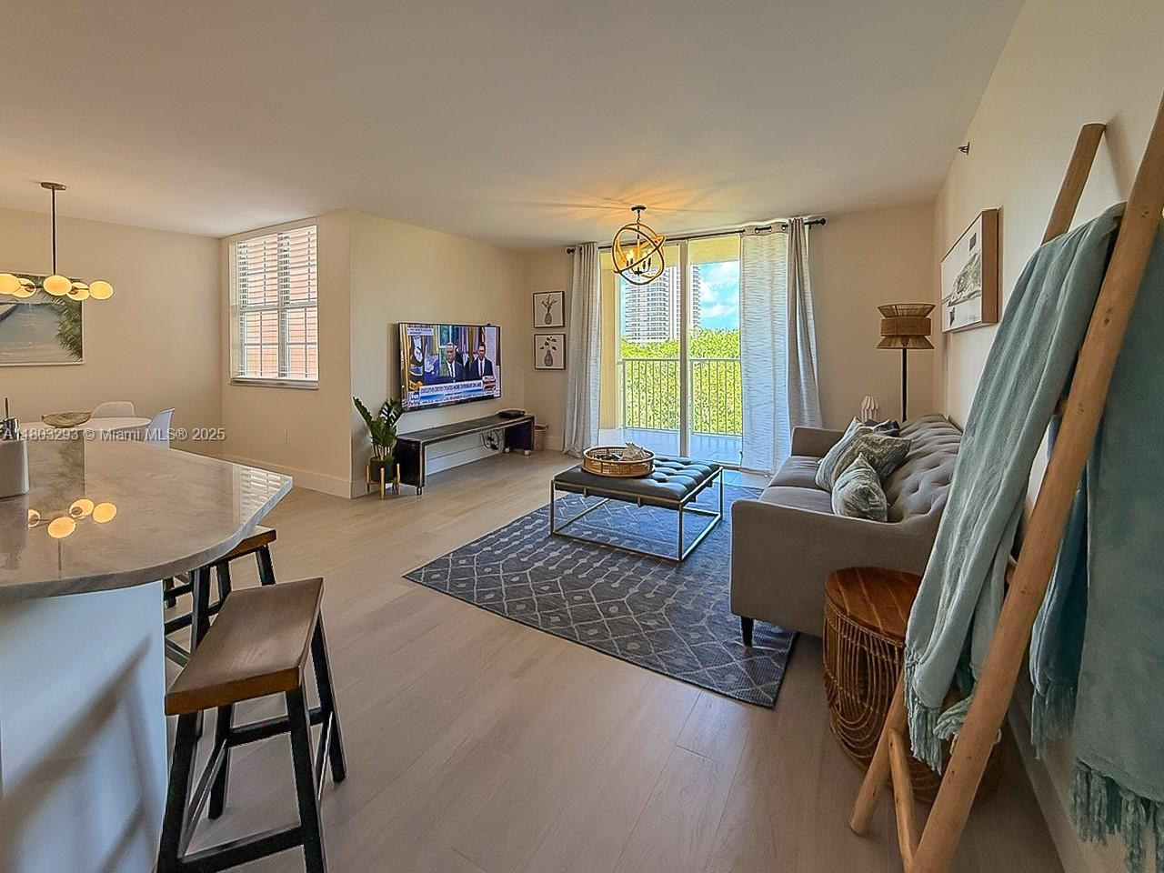 Rental Property at 19601 E Country Club Dr 7304, Aventura, Miami-Dade County, Florida - Bedrooms: 1 
Bathrooms: 1  - $3,000 MO.