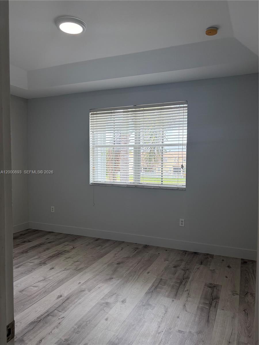 ISLANDS AT DORAL 1ST ADDN - Residential Lease