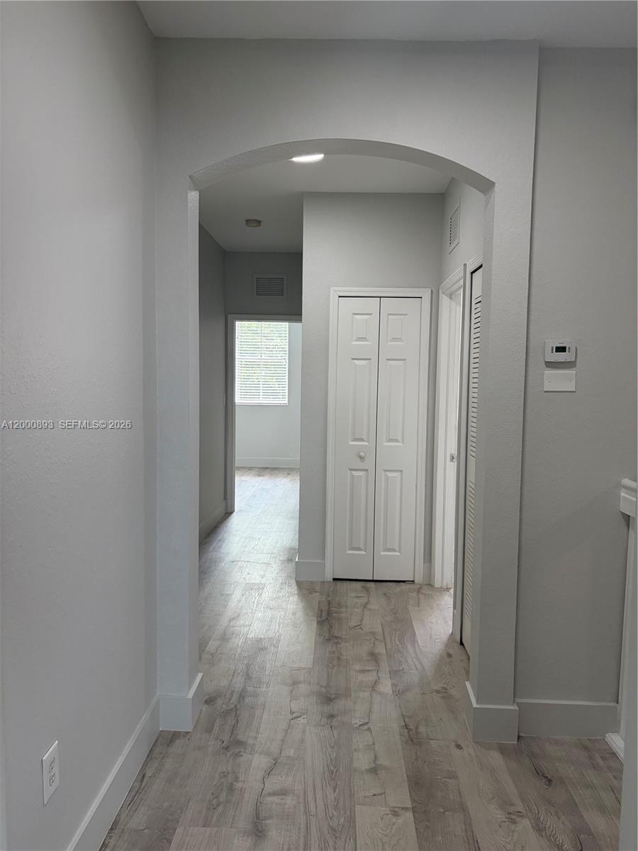 ISLANDS AT DORAL 1ST ADDN - Residential Lease