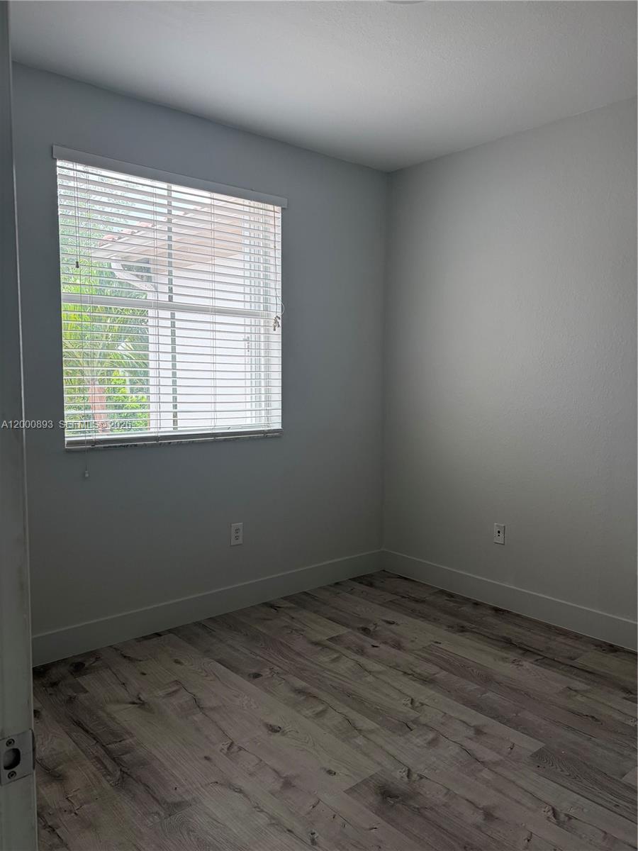 ISLANDS AT DORAL 1ST ADDN - Residential Lease