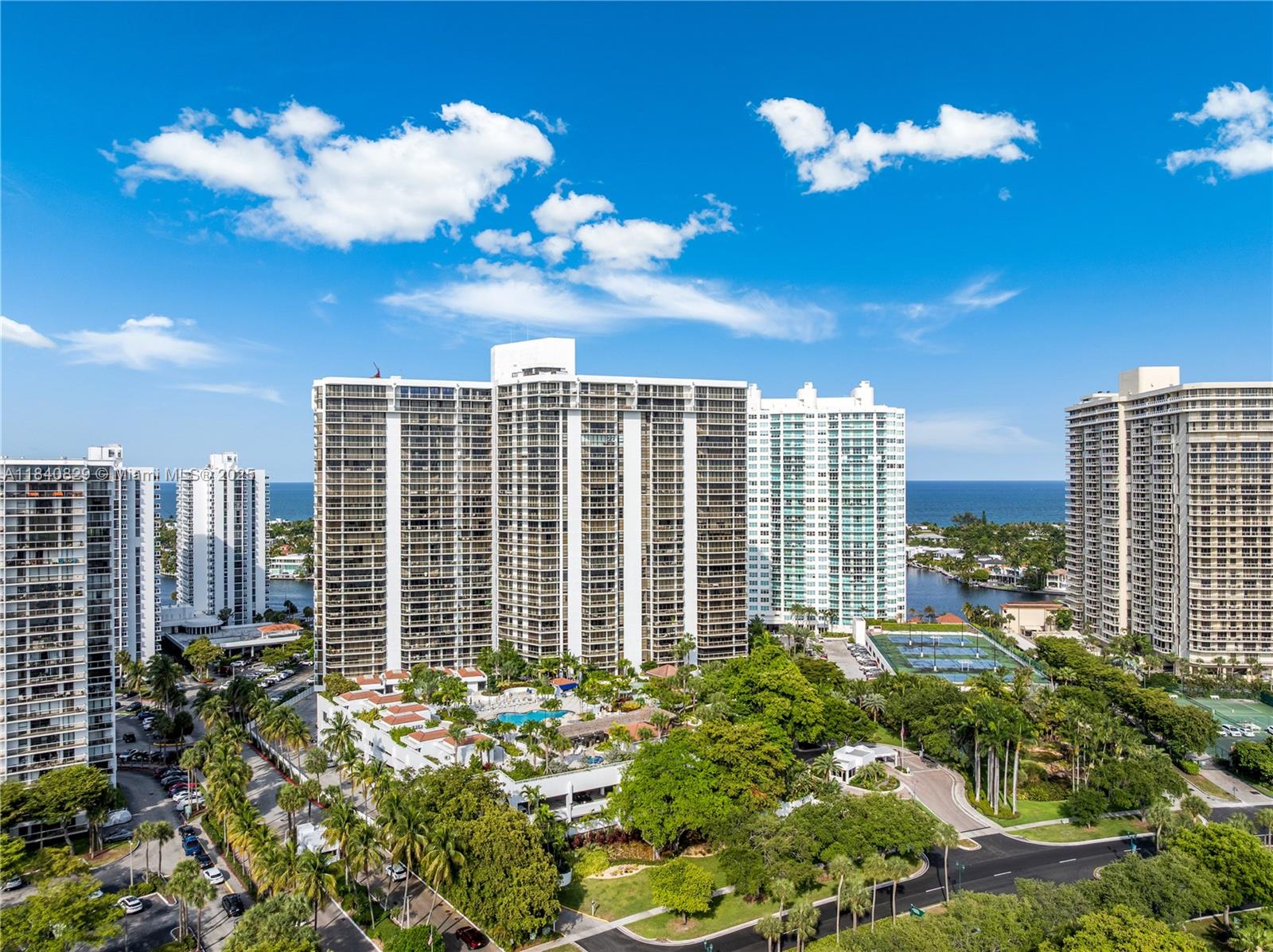 HAMPTONS WEST CONDO - Residential