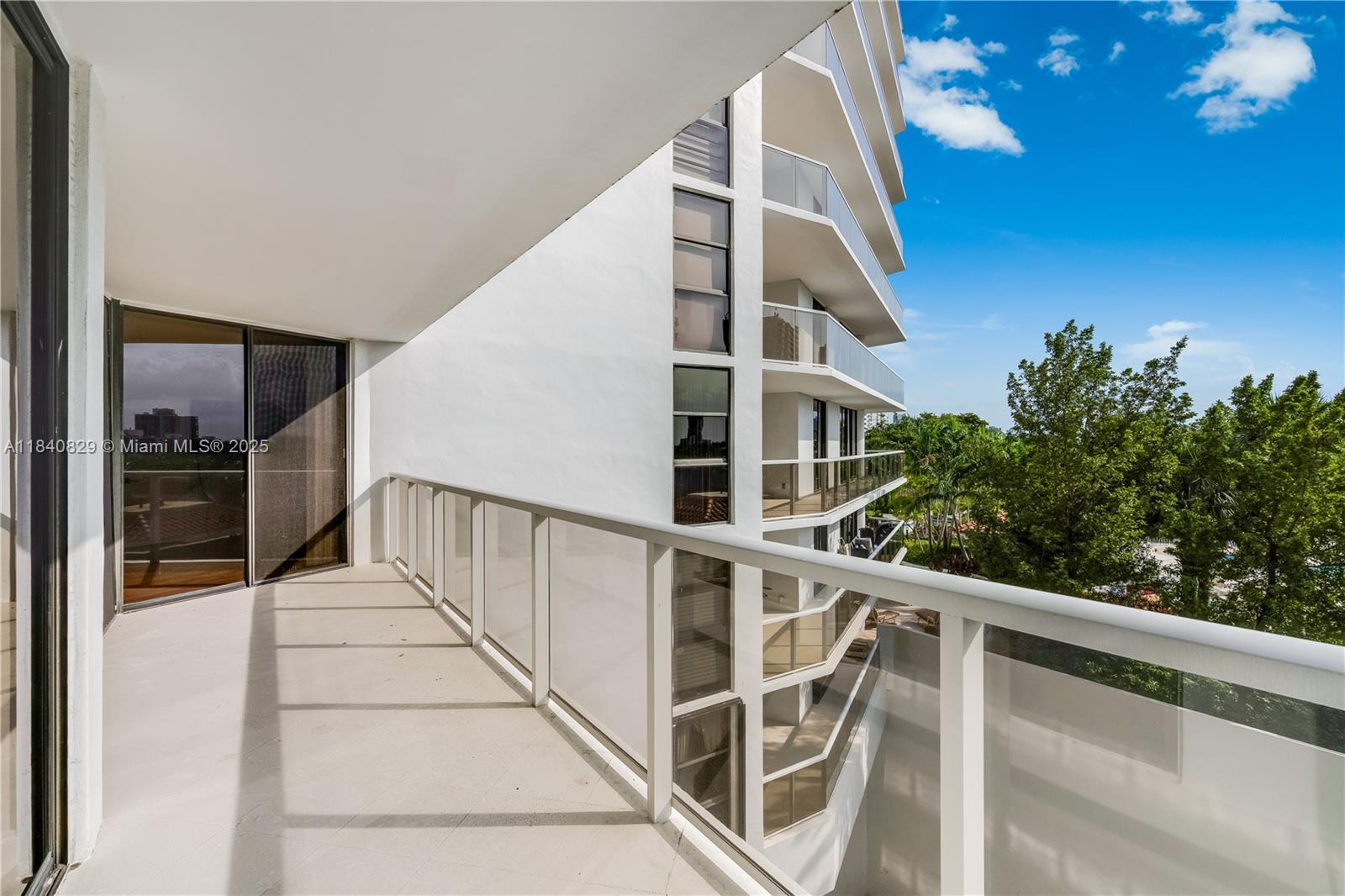 HAMPTONS WEST CONDO - Residential