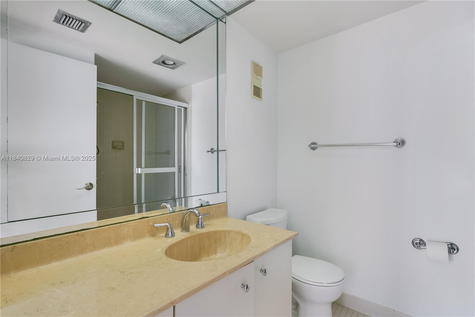 HAMPTONS WEST CONDO - Residential