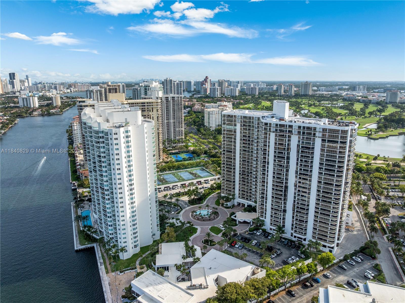 HAMPTONS WEST CONDO - Residential