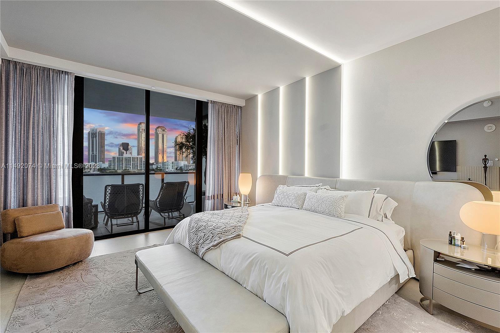 PRIVE CONDO - Residential